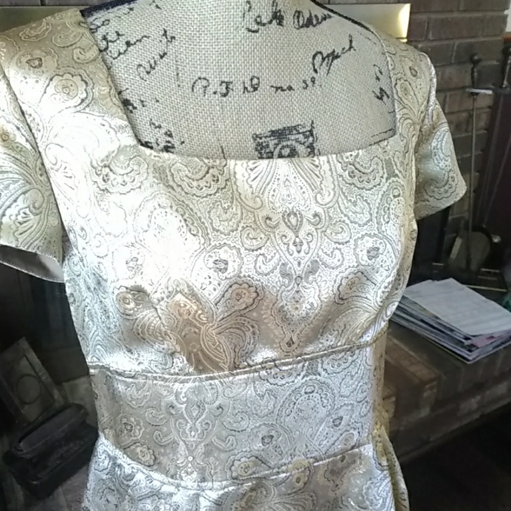 Women's dress